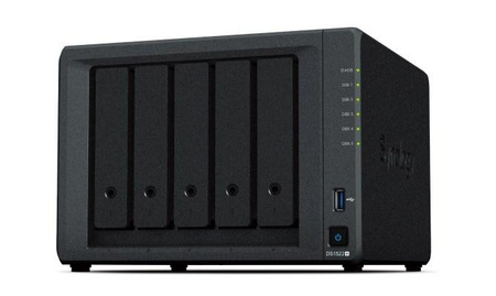 NAS Synology DS1522+; Tower; 5x (3.5" SATA HDD); AMD Ryzen R1600; 8 GB DDR4 ECC SODIMM (max. 32GB), 4 x 1GbE RJ-45